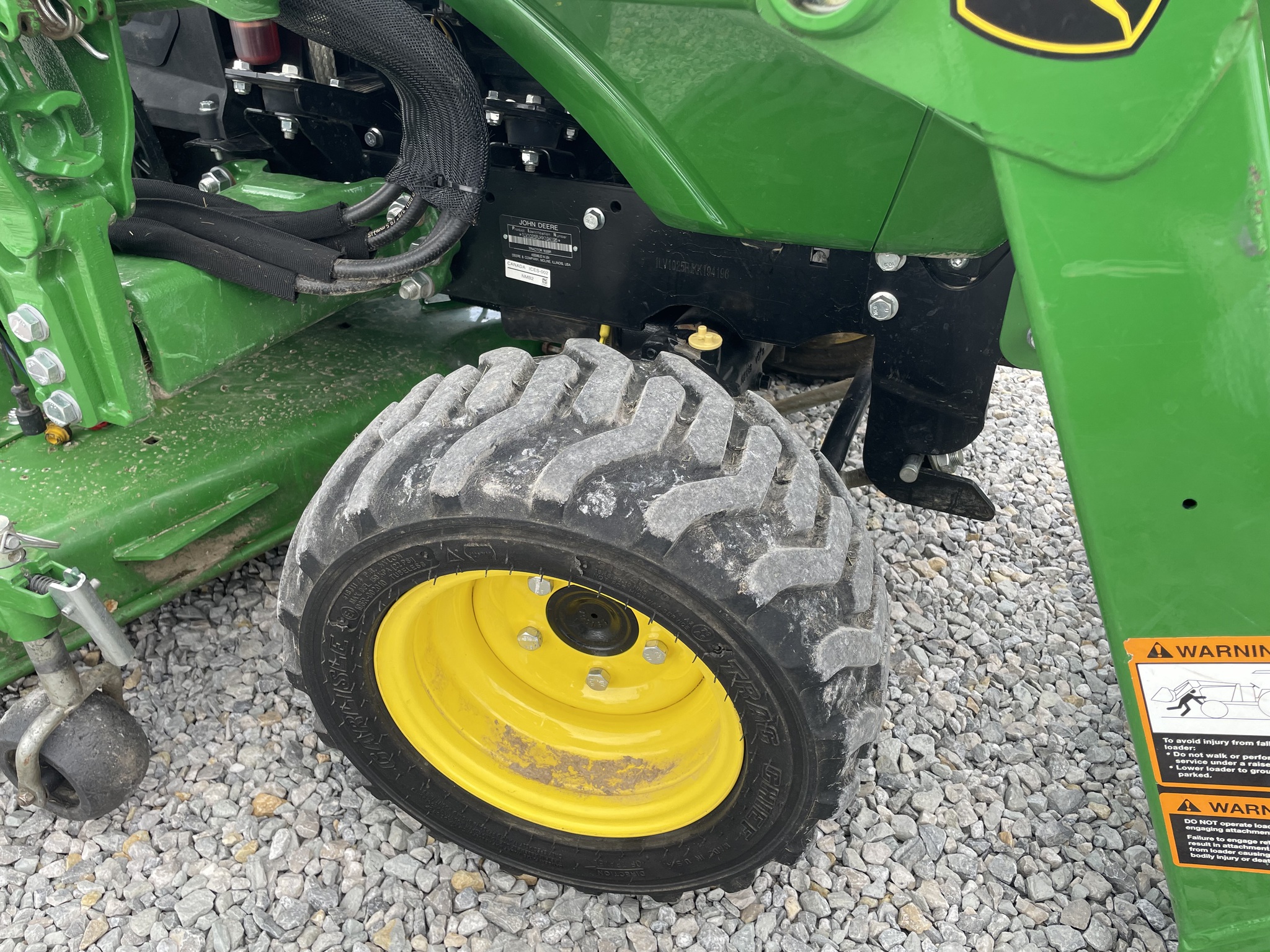 2020 John Deere 1025R Image 10