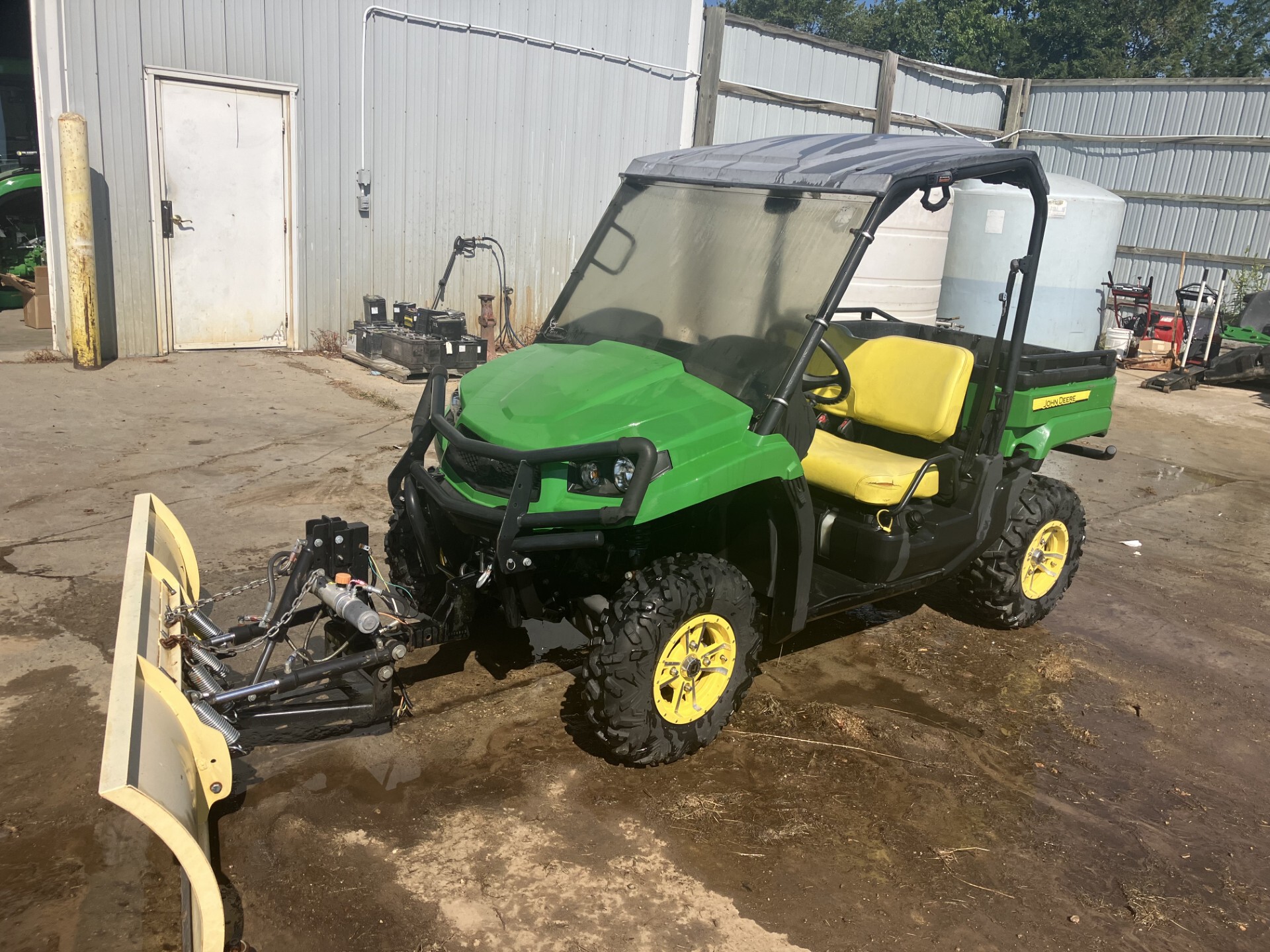 2013 John Deere XUV550 Image 1