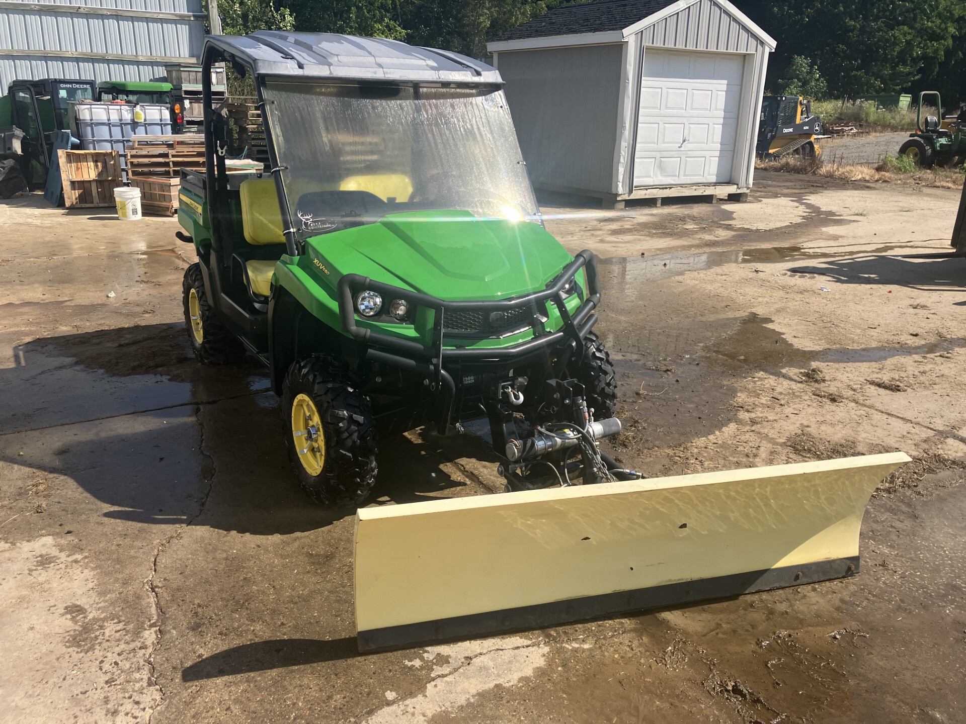 2013 John Deere XUV550 Image 4