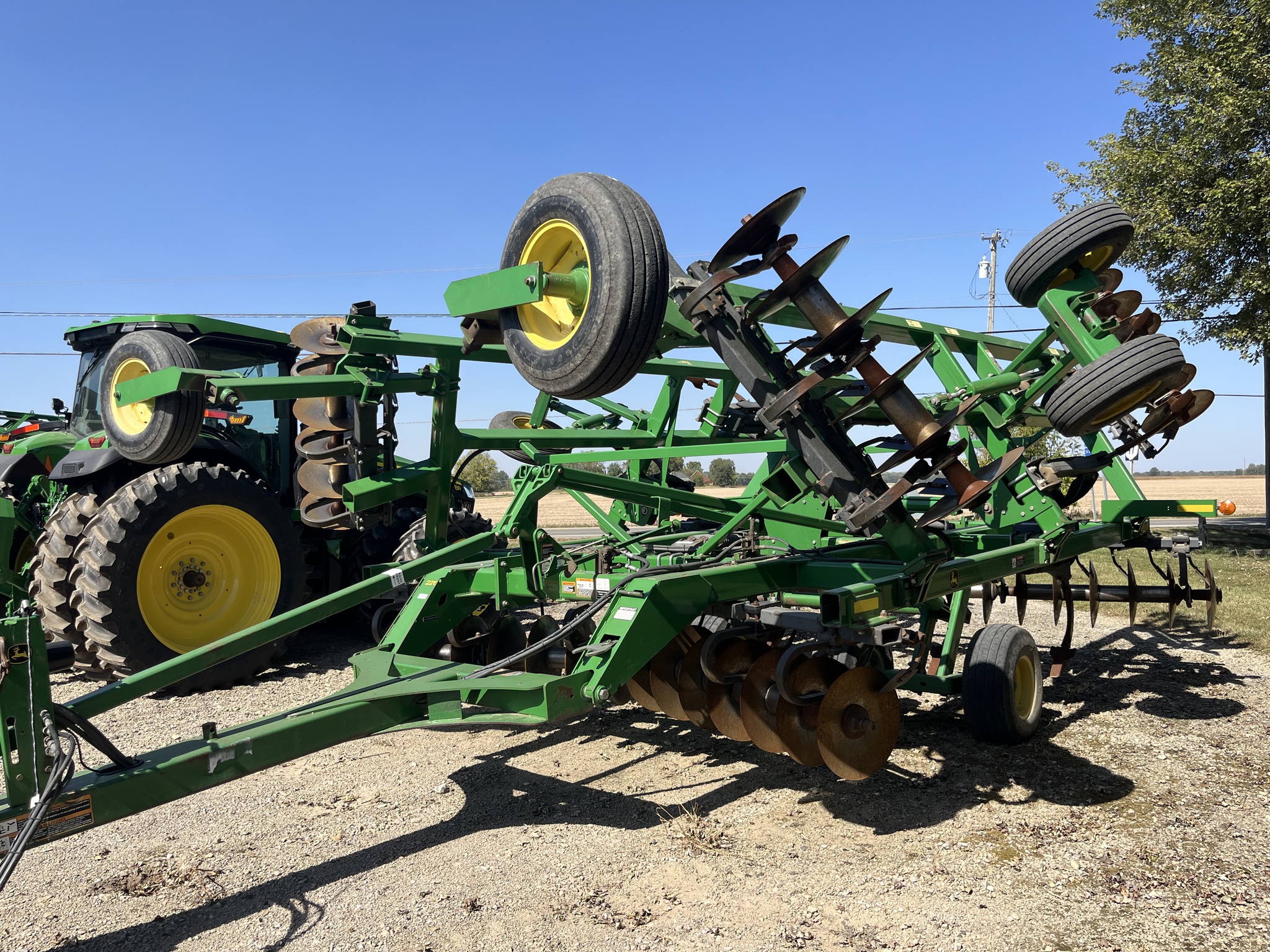 2010 John Deere 512 Image 1