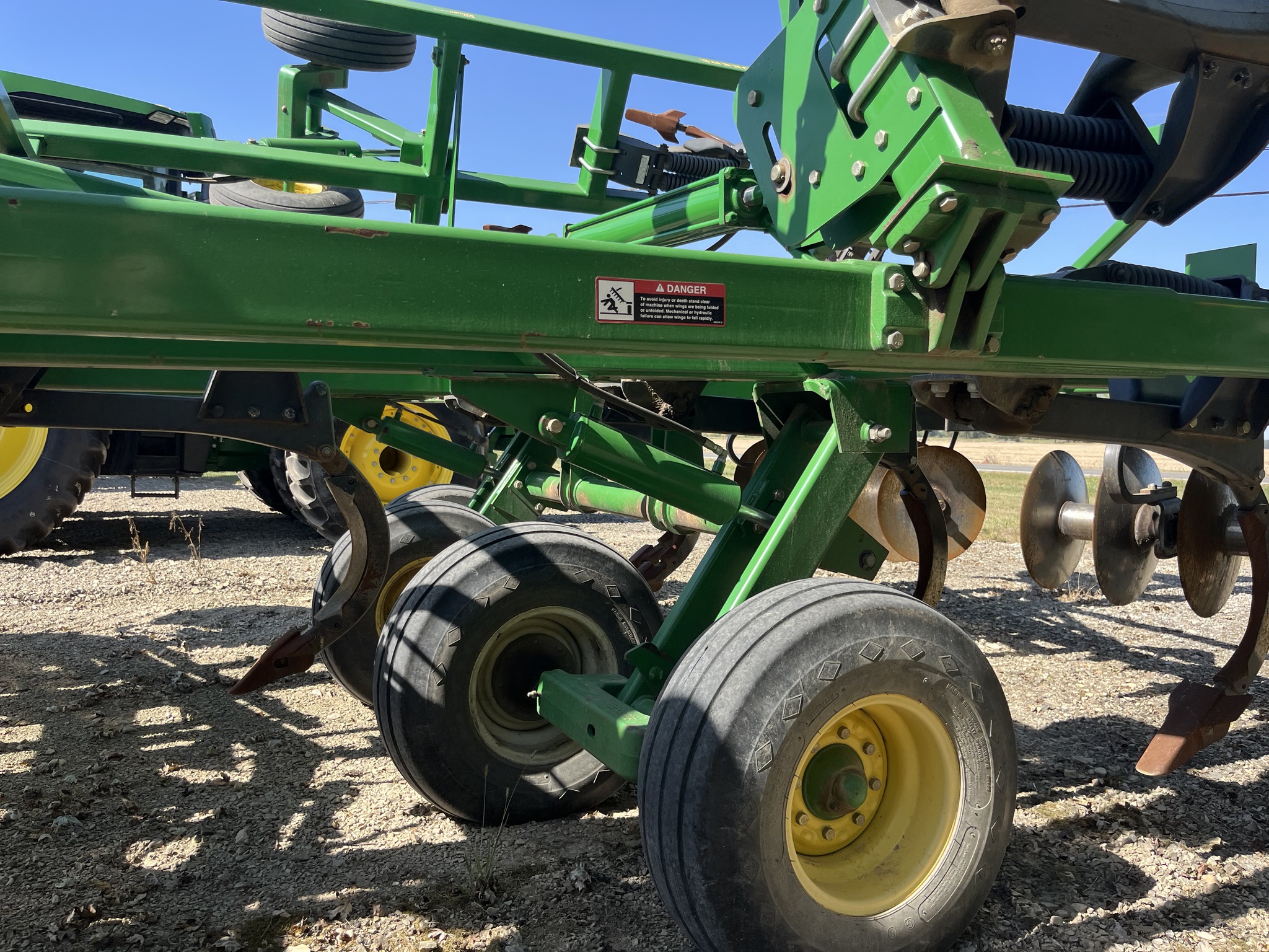 2010 John Deere 512 Image 4