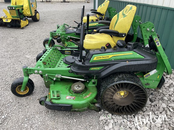 Photo of 2023 John Deere Z950M