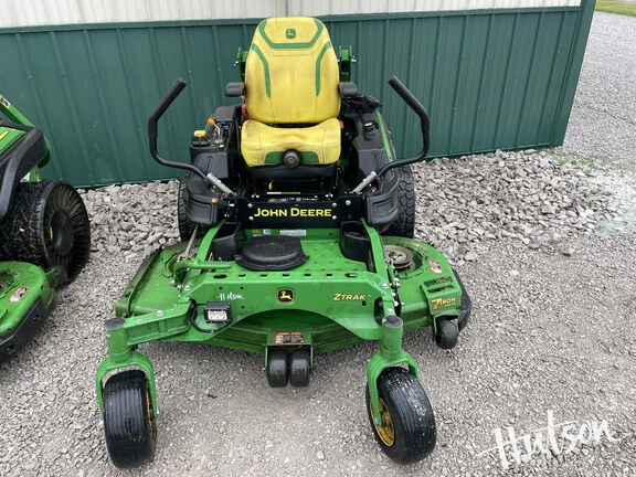 Photo of 2023 John Deere Z950M