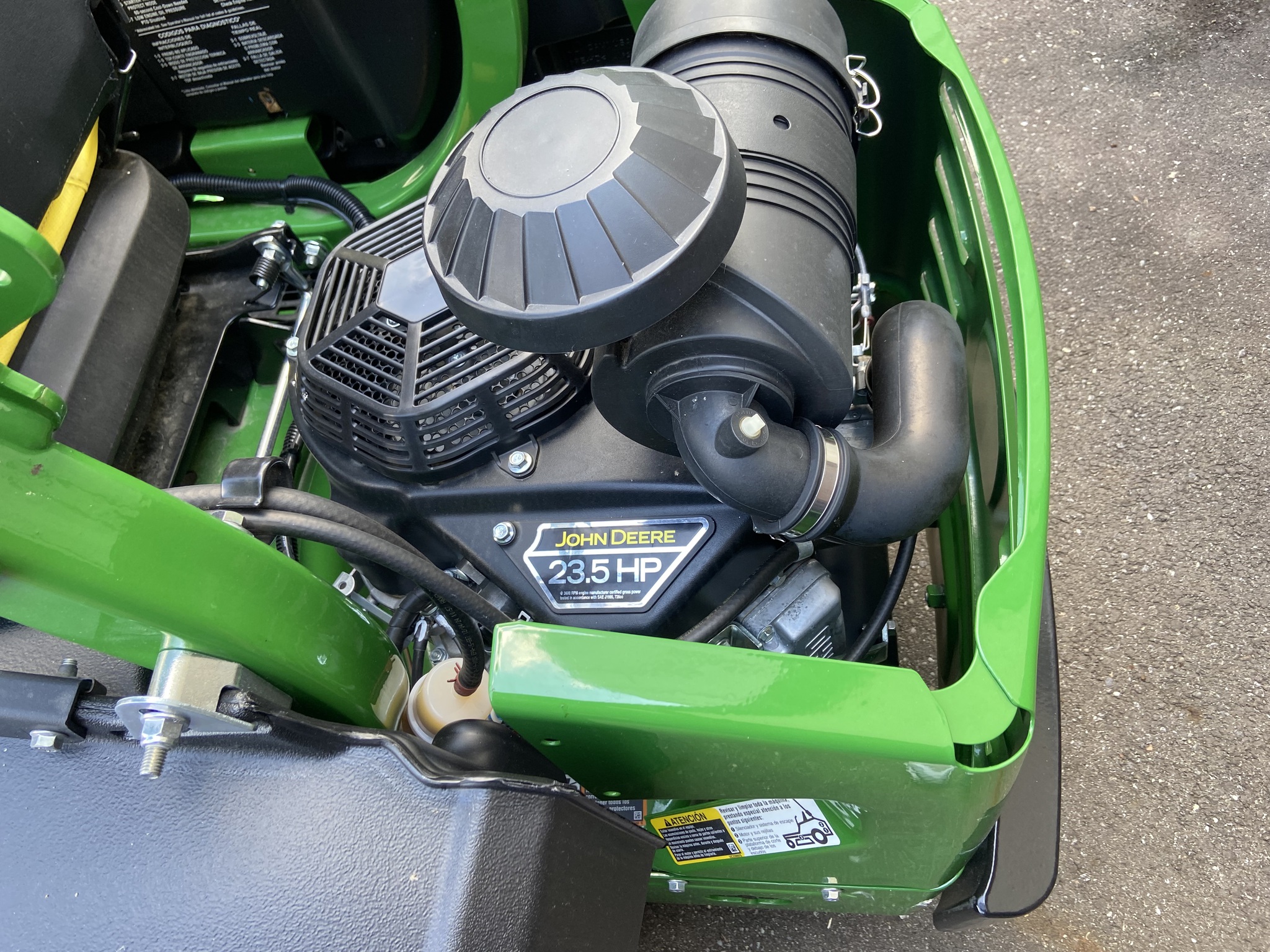 2025 John Deere Z920M Image 3