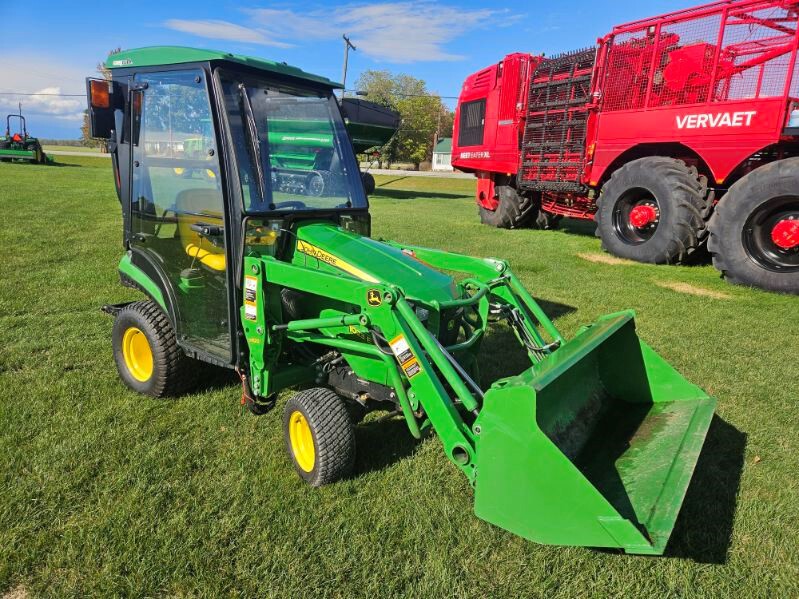 2014 John Deere 1023E Image 4