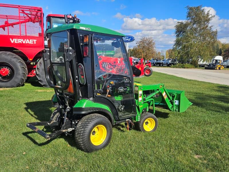 2014 John Deere 1023E Image 3