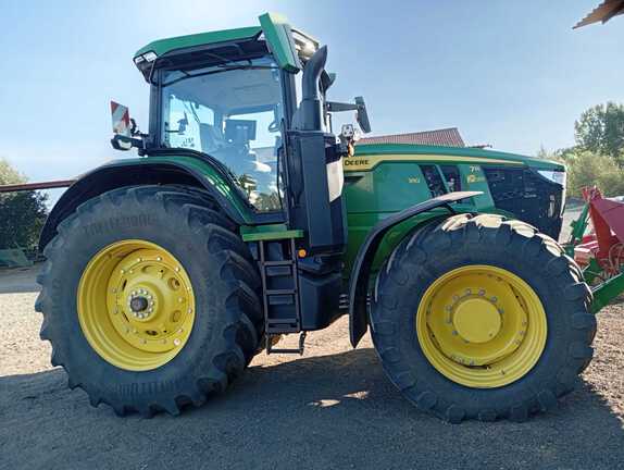 John Deere 7R 310