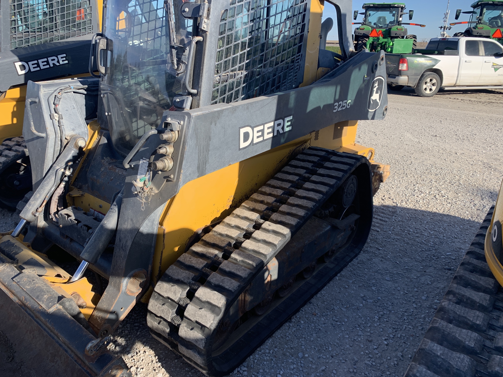 2022 John Deere 325G Image 2