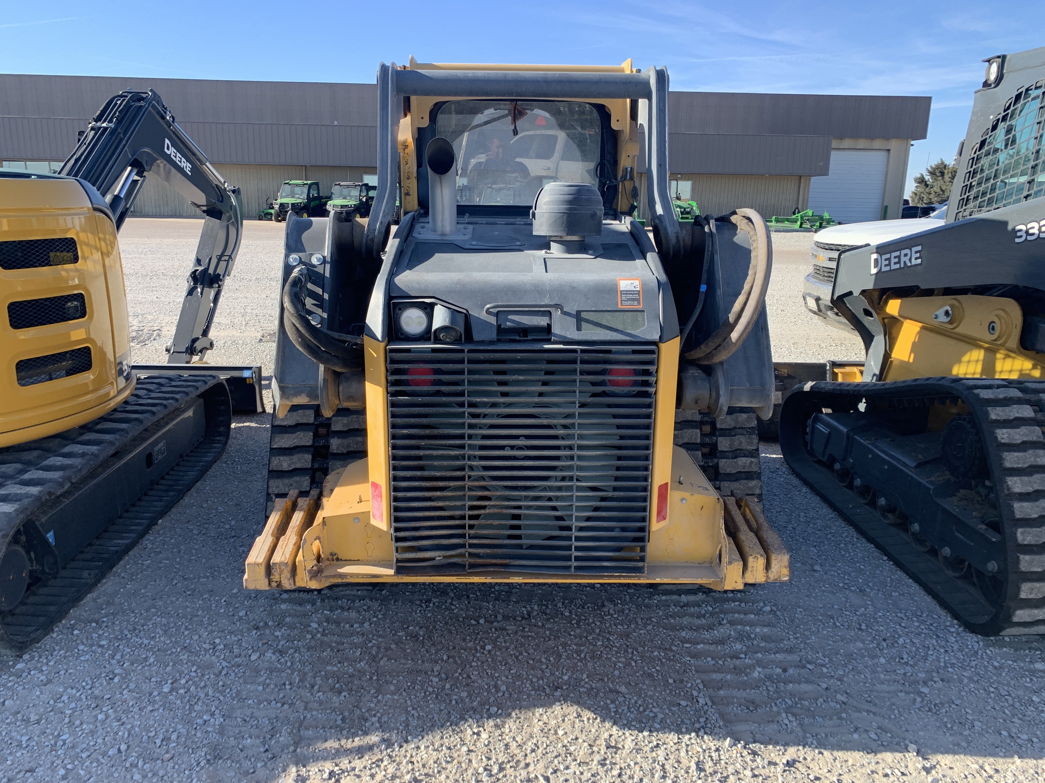 2022 John Deere 325G Image 6