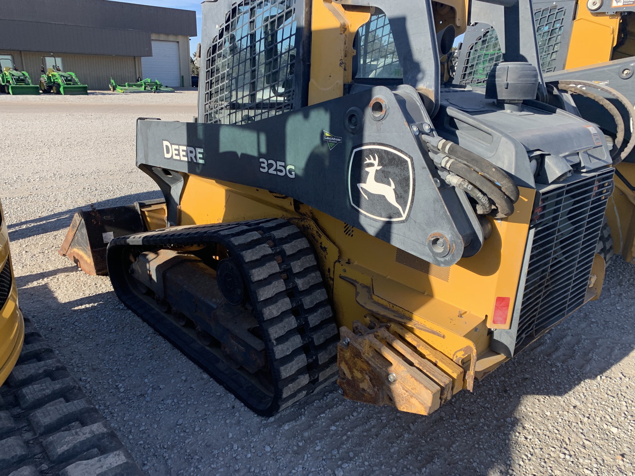 2022 John Deere 325G Image 4