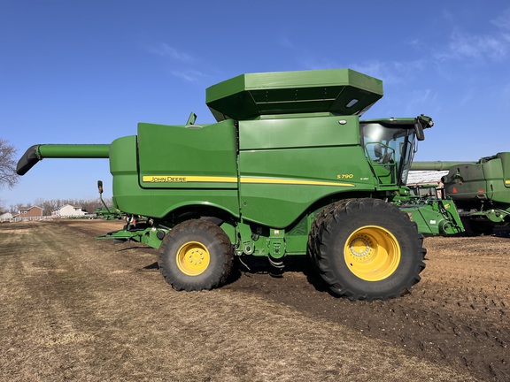 2023 John Deere S790 - Photo2