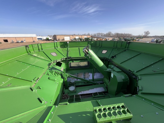 2023 John Deere S790 - Photo29