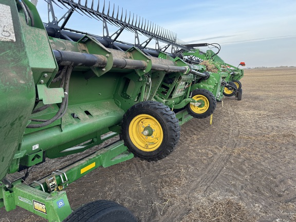 Used 2022 John Deere HD45R Combine Platforms at Horizon Ag & Turf in Edmonton West, AB - Photo3