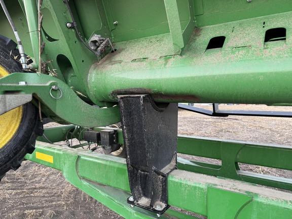 Used 2022 John Deere HD45R Combine Platforms at Horizon Ag & Turf in Edmonton West, AB - Photo4