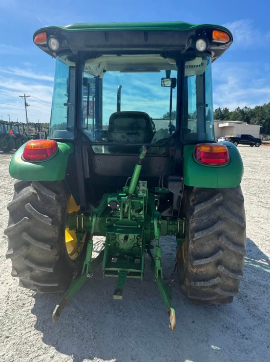 2013 John Deere 5055E Image 3