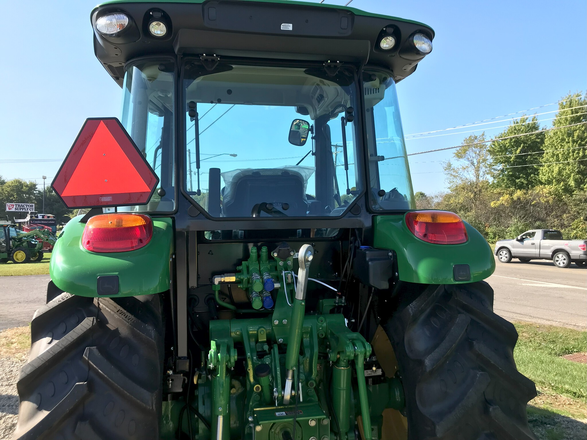 2025 John Deere 5095M Image 4