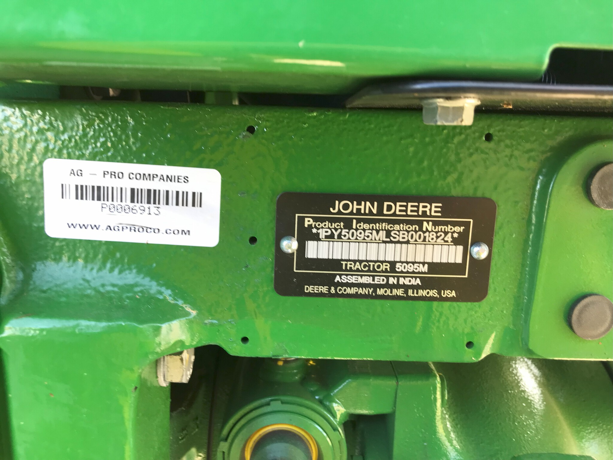 2025 John Deere 5095M Image 13