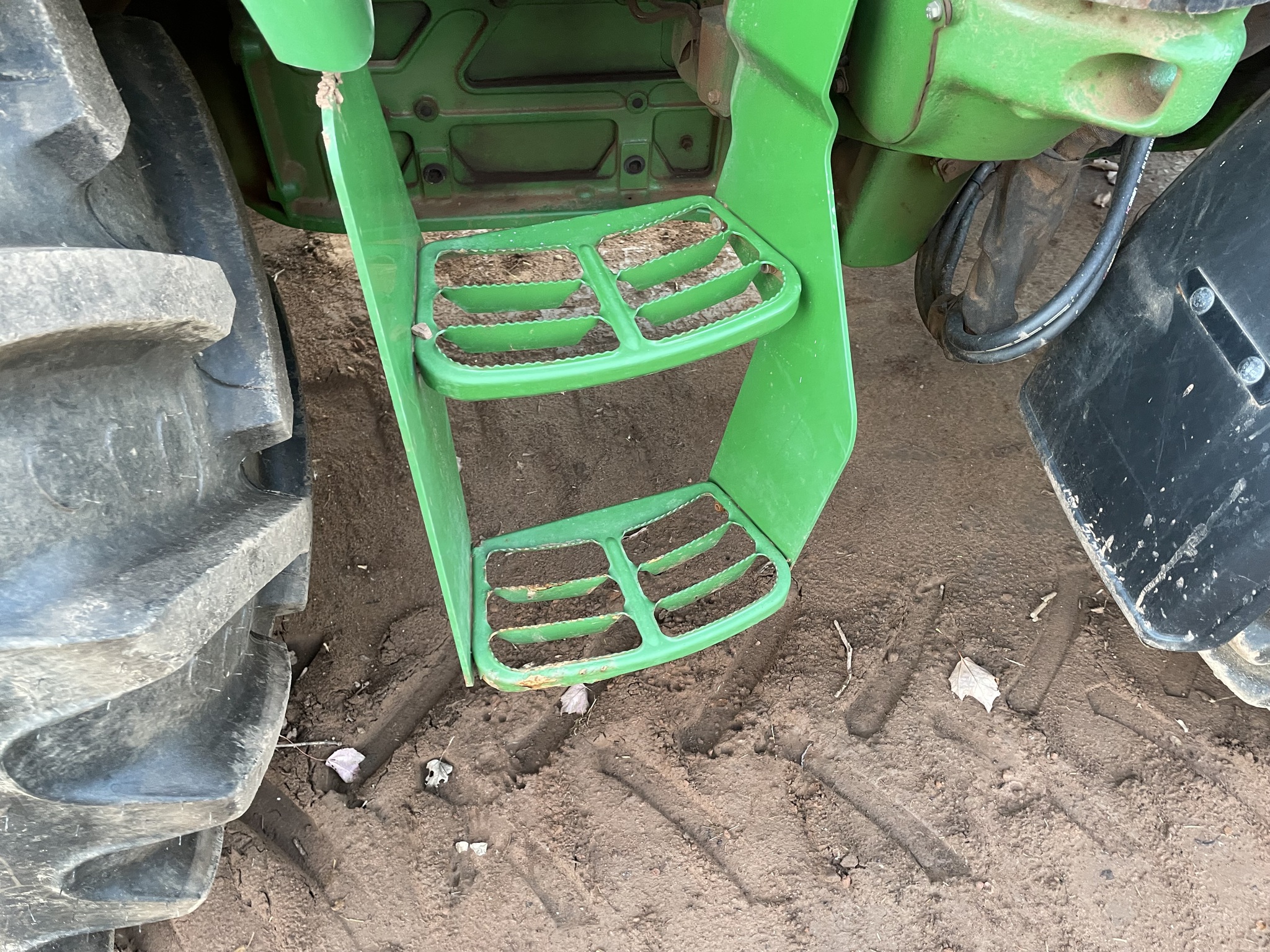 2019 John Deere 5115M Image 2