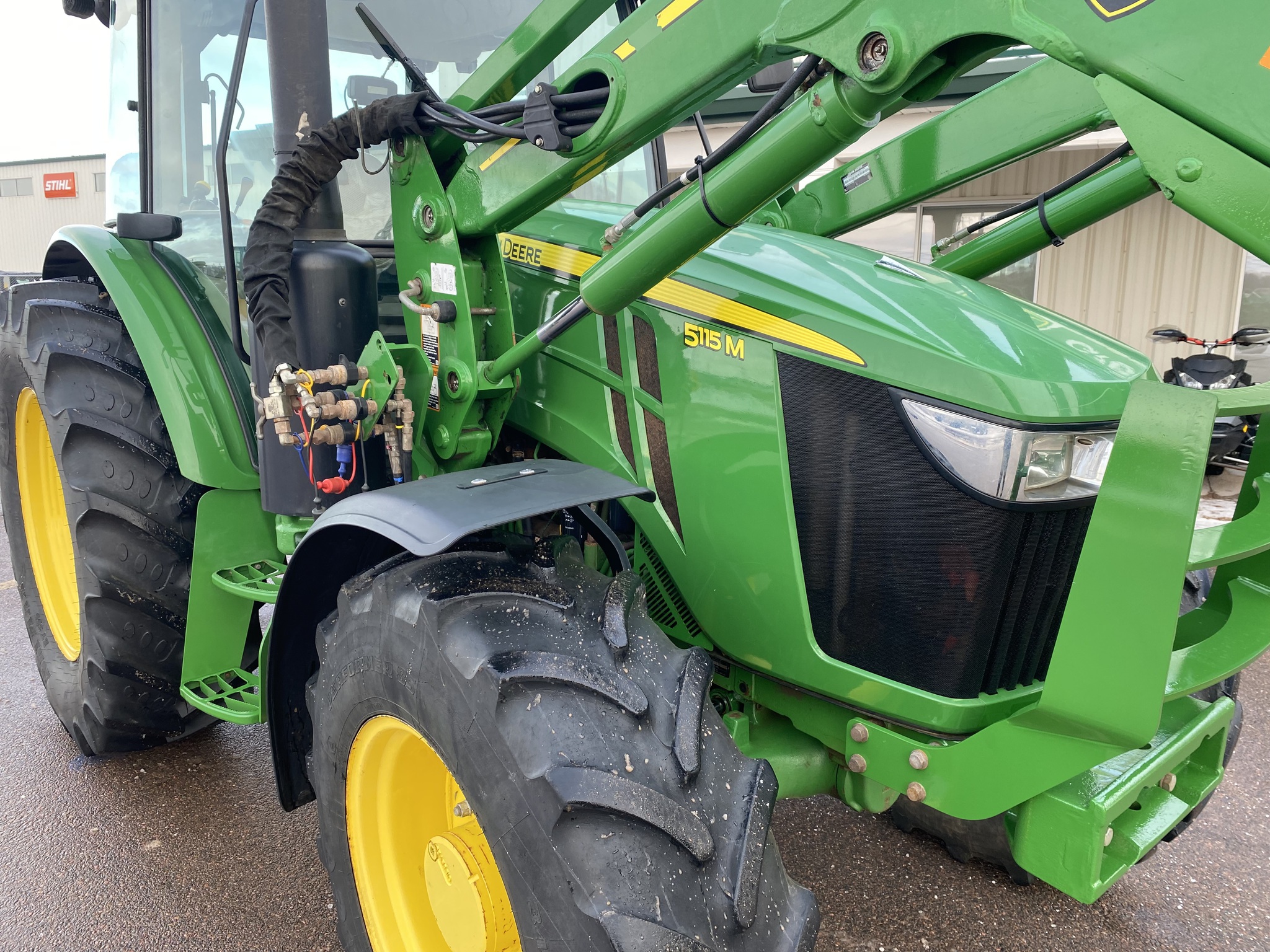 2019 John Deere 5115M Image 16
