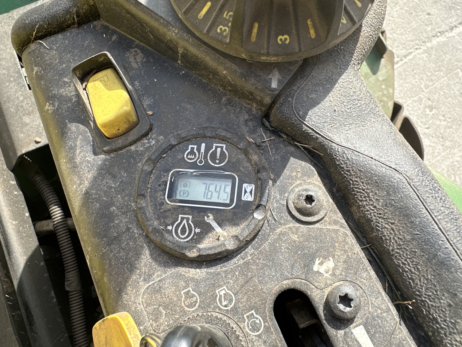 2023 John Deere Z950R Image 21