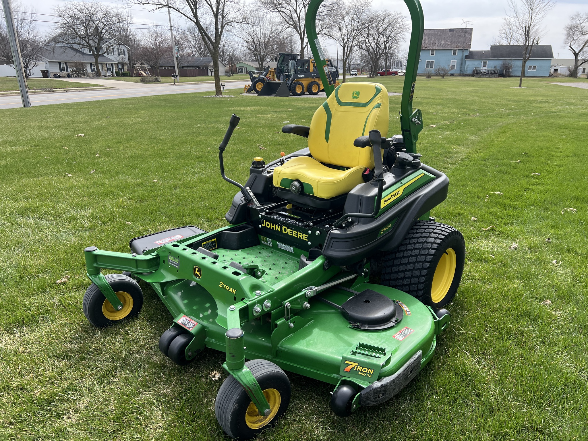 2023 John Deere Z950R Image 4