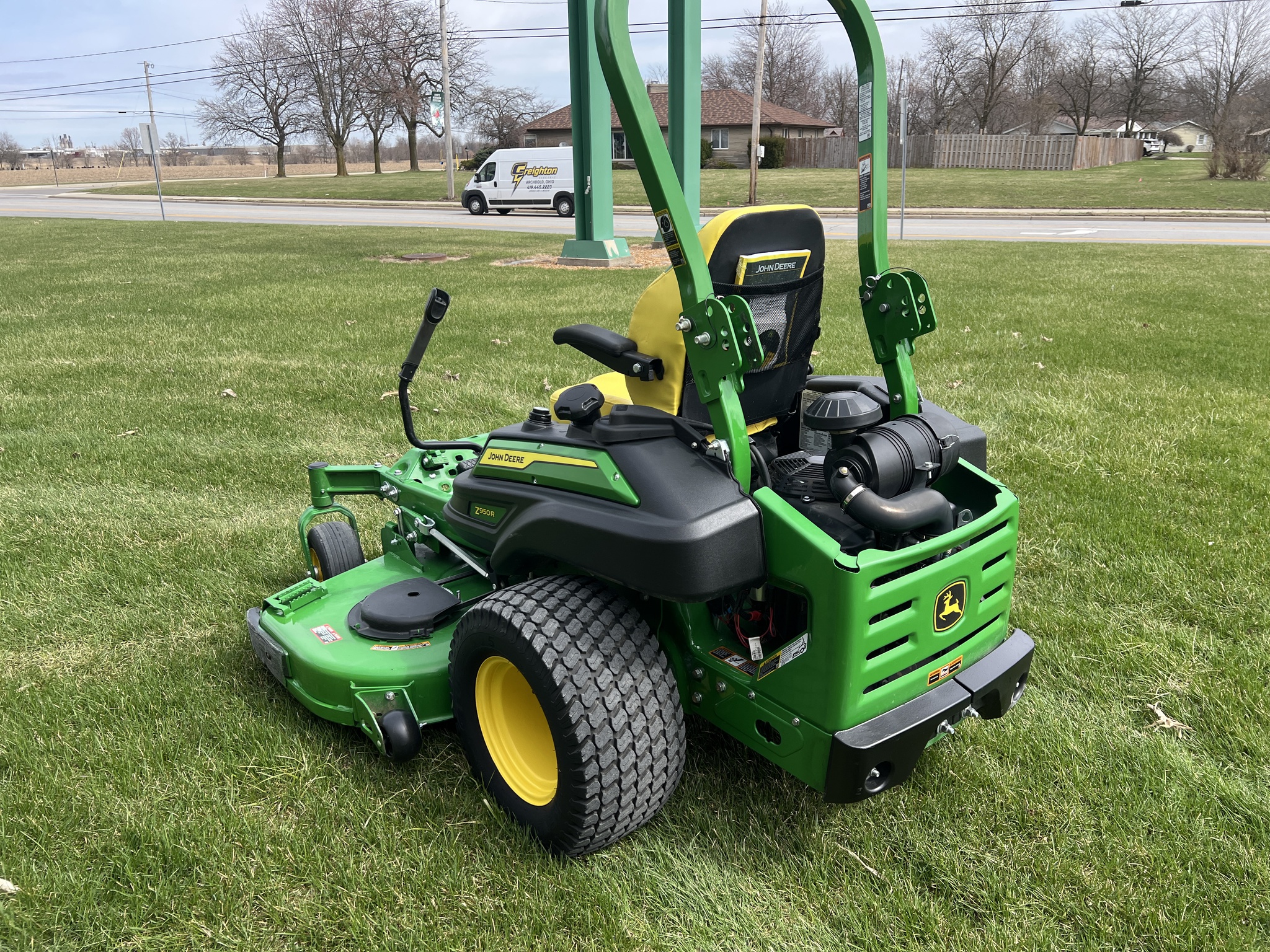 2023 John Deere Z950R Image 6