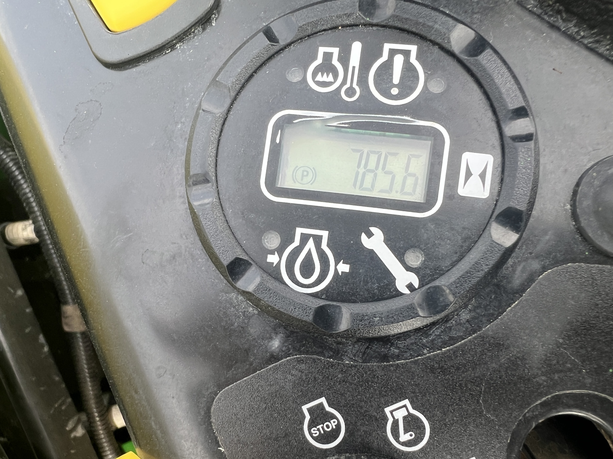 2023 John Deere Z950R Image 9