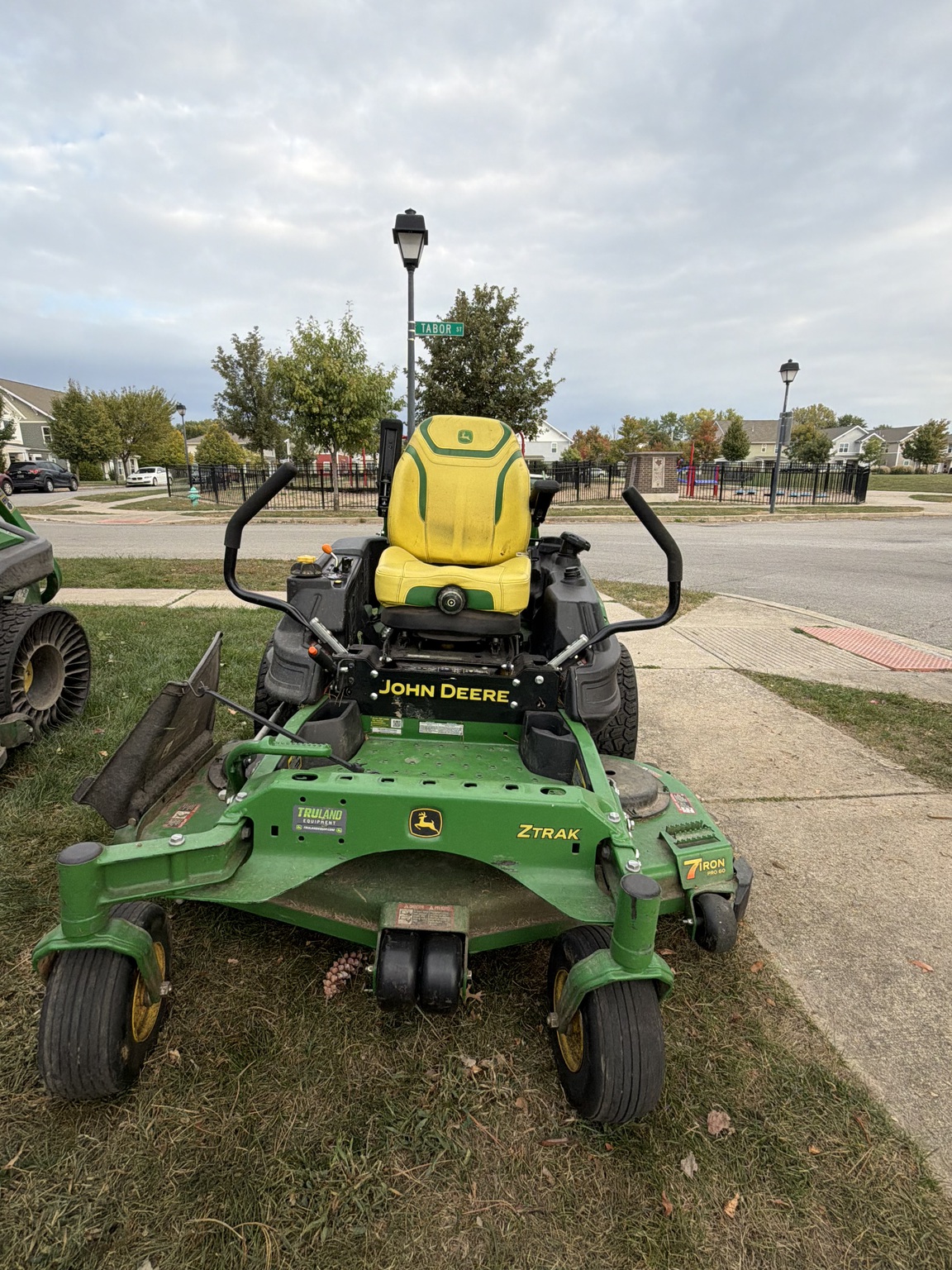 2024 John Deere Z930M Image 1