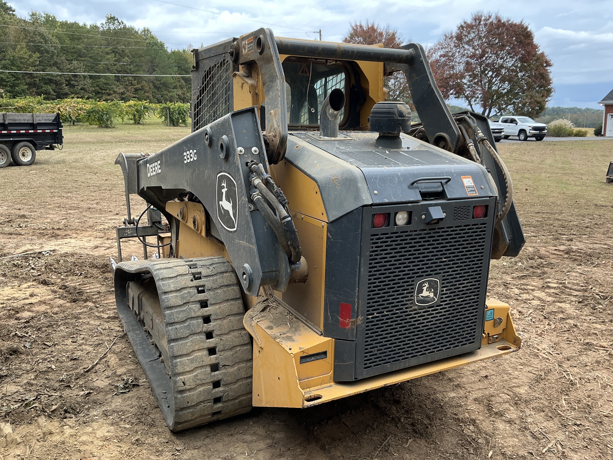 2021 John Deere 333G Image 4