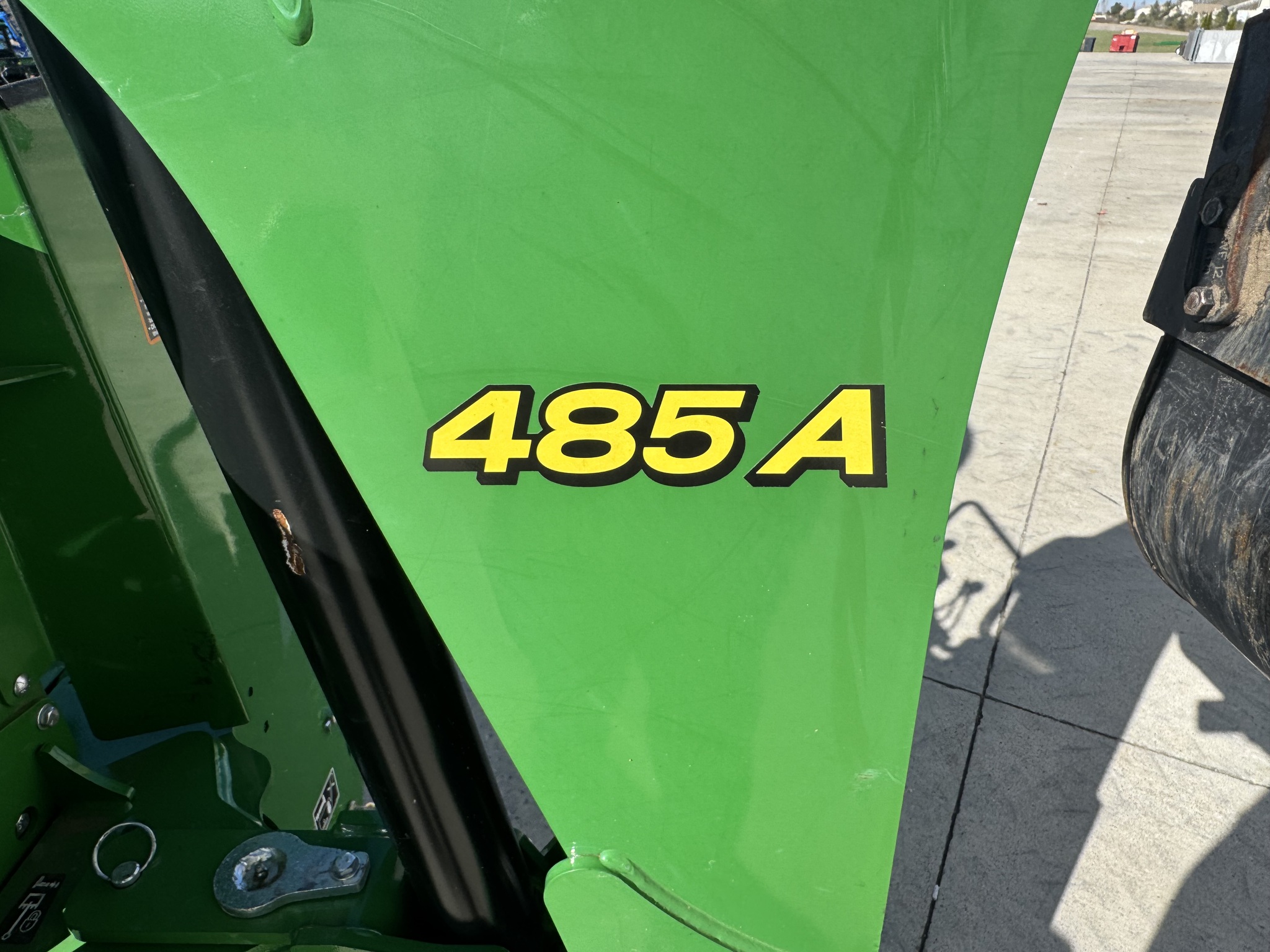 2022 John Deere 4044M Image 11