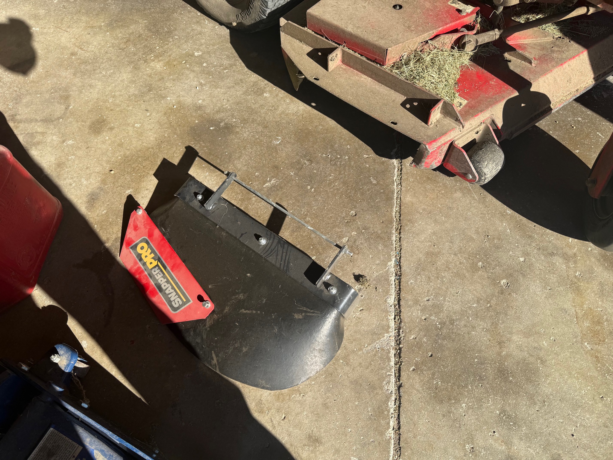 2016 Snapper S200XT Image 2