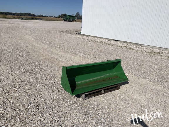 Photo of 2024 John Deere BXX10903