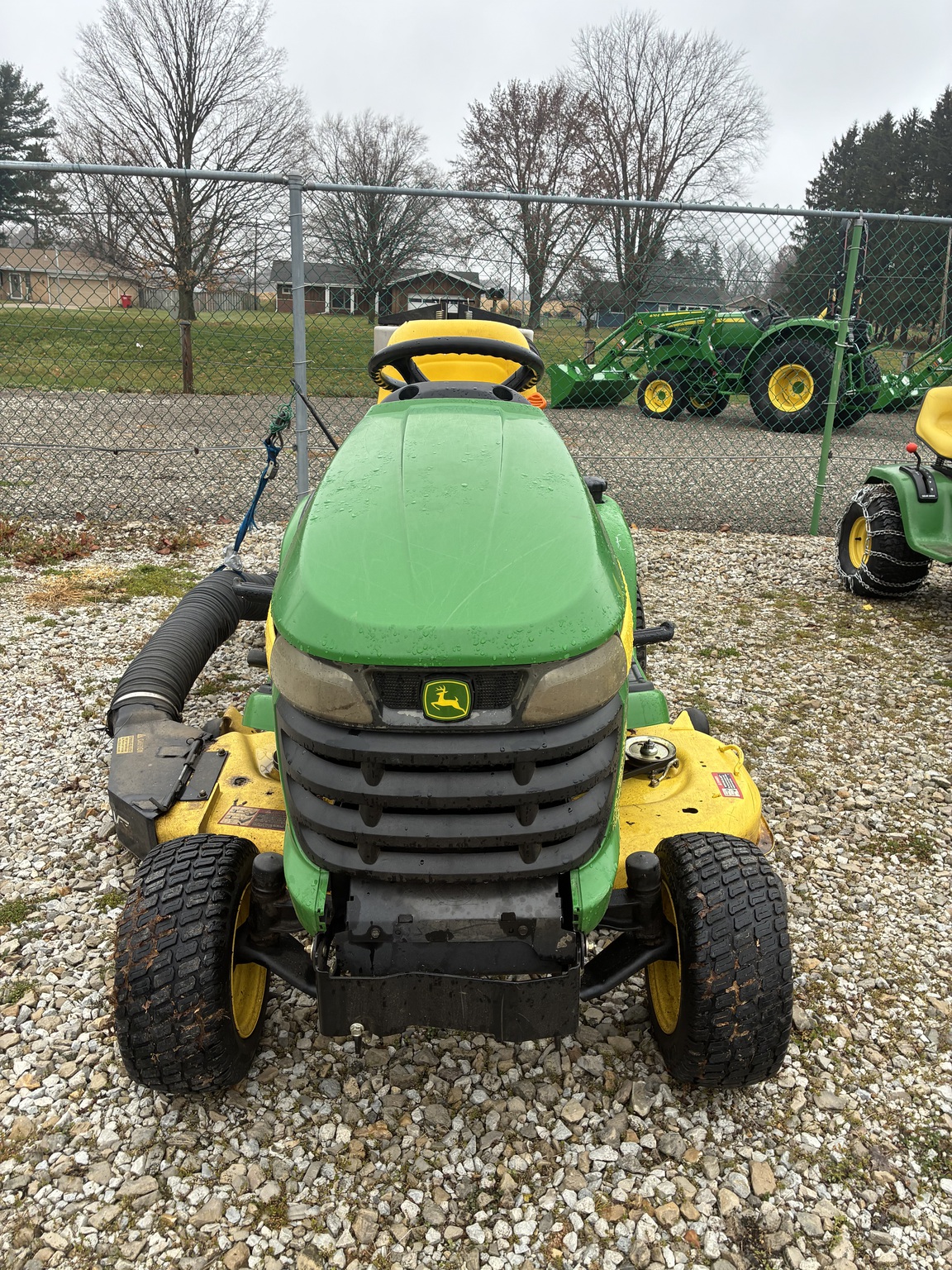2007 John Deere X320 Image 2
