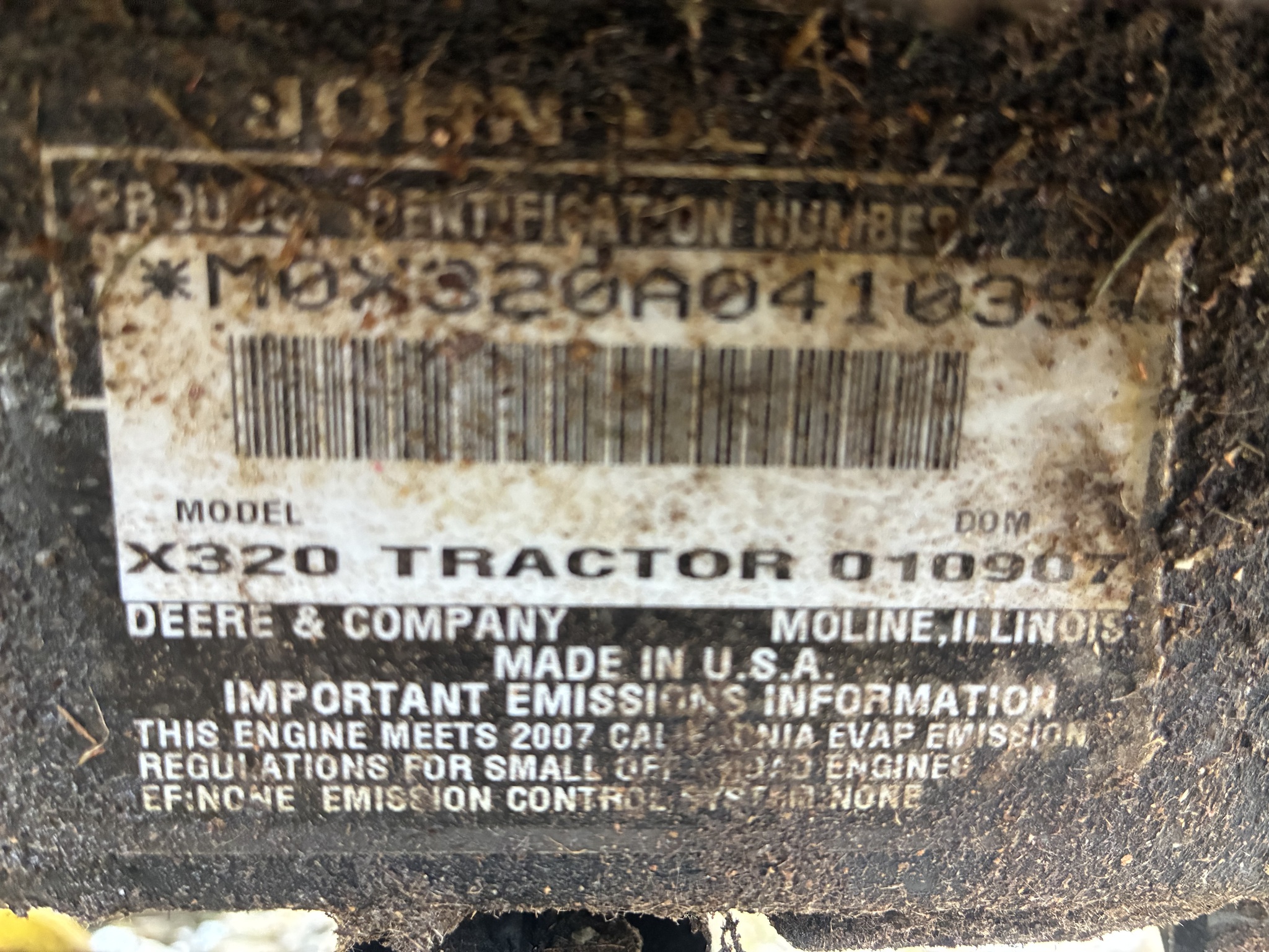 2007 John Deere X320 Image 8