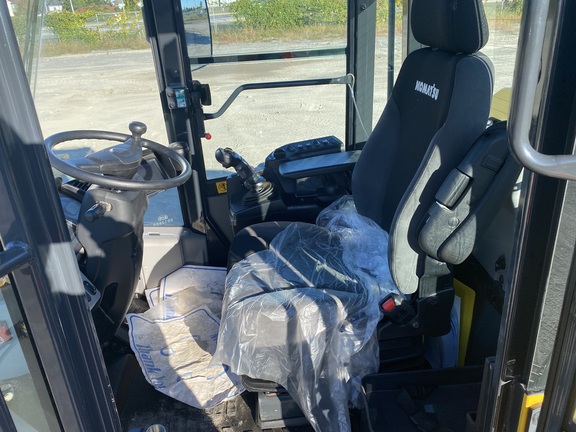 2022 Komatsu WA320