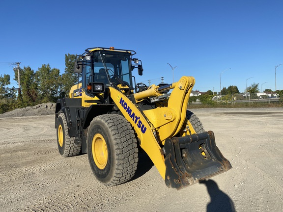2022 Komatsu WA320