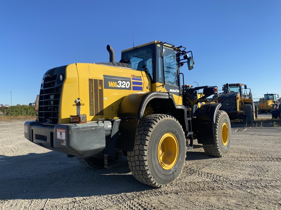2022 Komatsu WA320