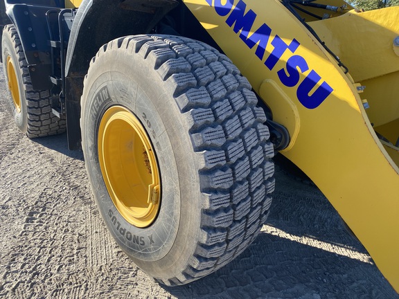 2022 Komatsu WA320