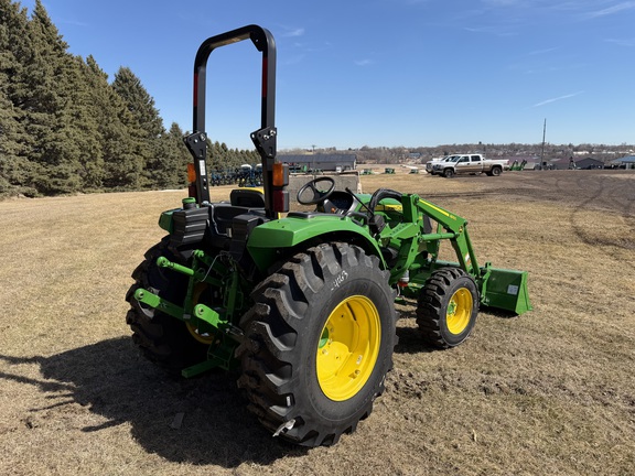 2025 John Deere 4044M - Photo3