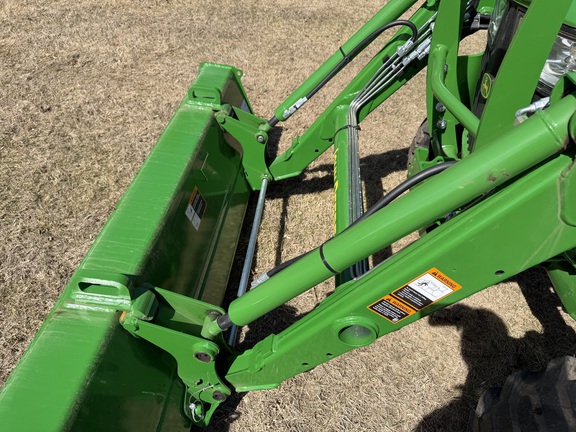 2025 John Deere 4044M - Photo17