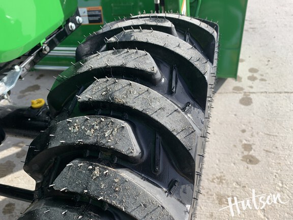 Photo of 2025 John Deere 3032E