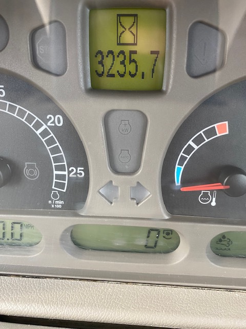 2020 Case IH Maxxum 145 Image 9