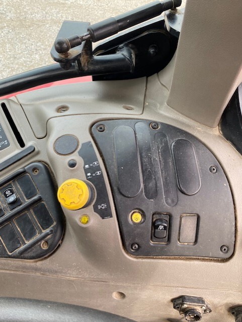 2020 Case IH Maxxum 145 Image 12