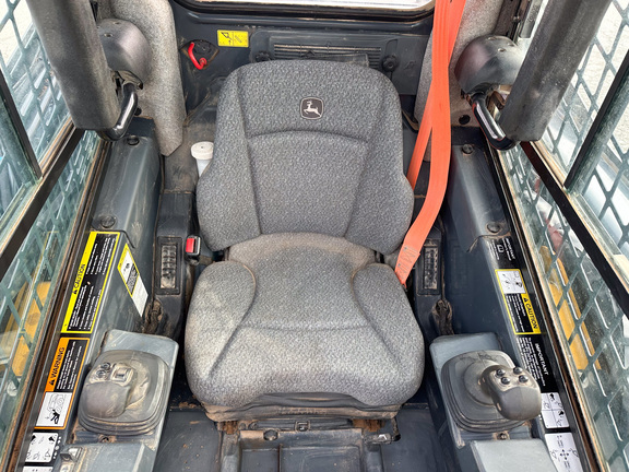 2023 John-Deere 325G