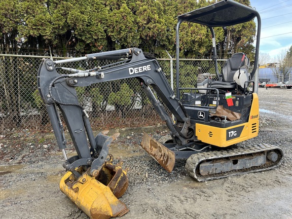 Photo of a 2022 John Deere 17G