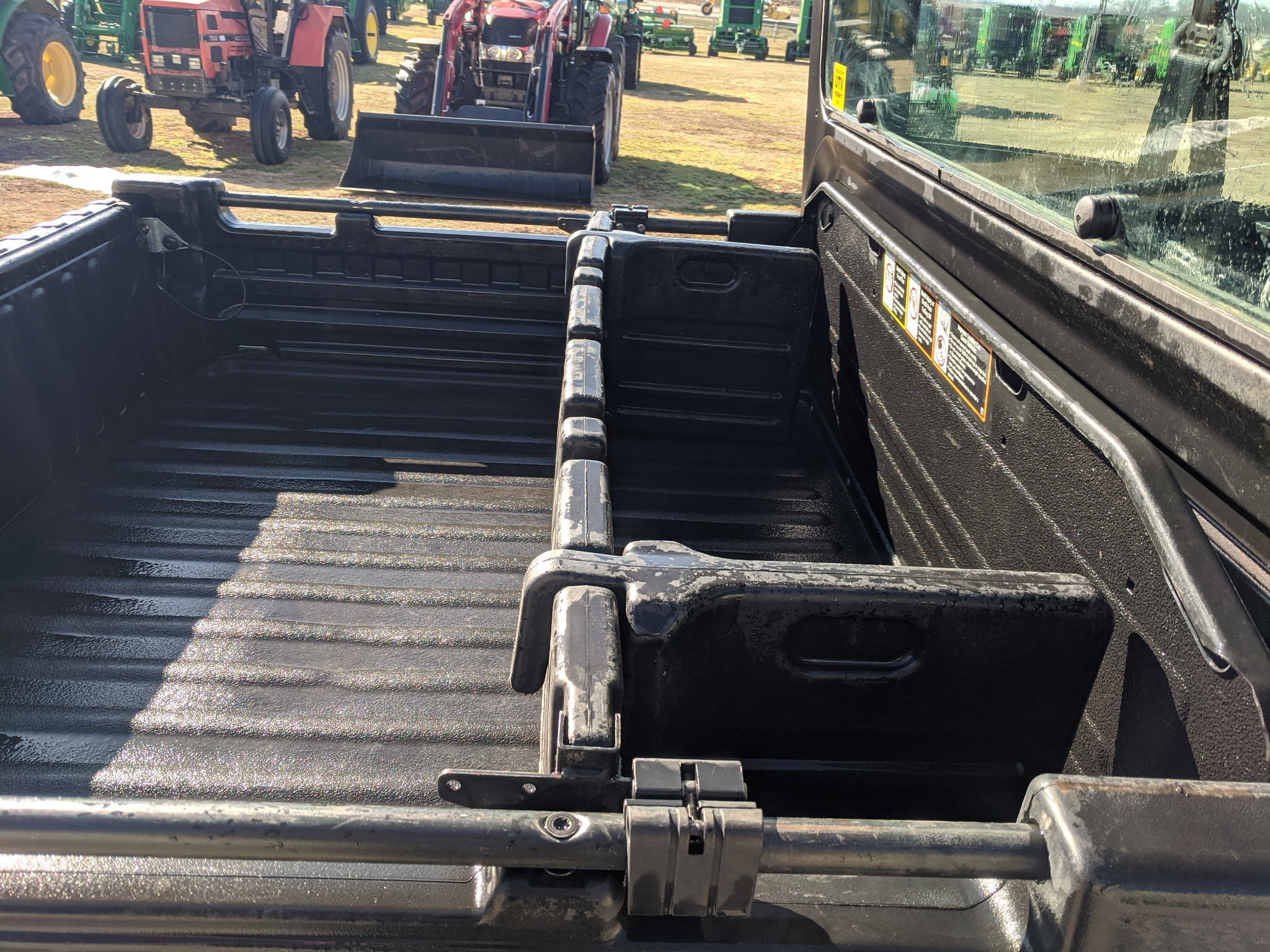 2022 John Deere XUV 835R at Heritage Tractor in Rogersville, MO