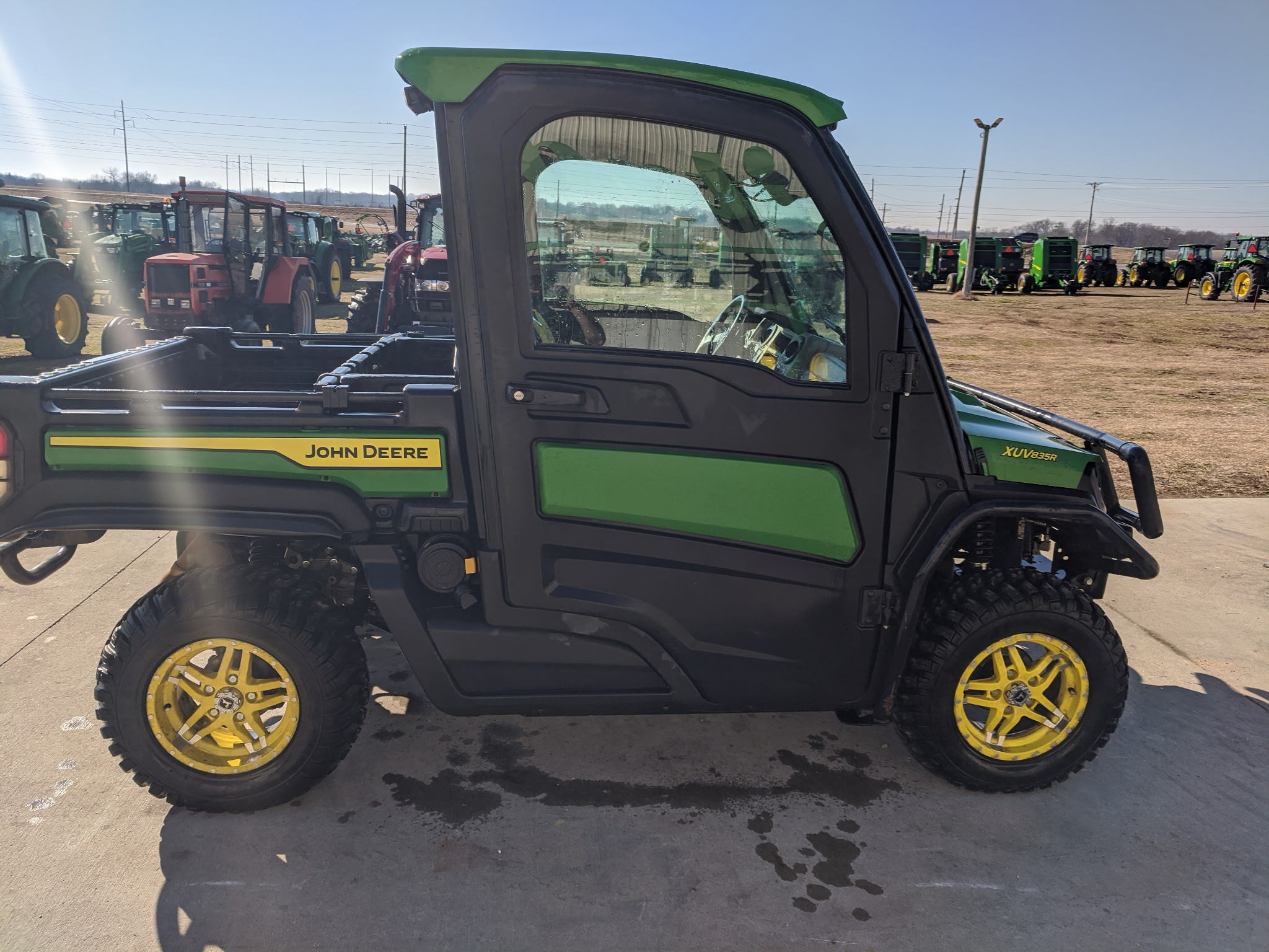  2022 John Deere XUV 835R at Heritage Tractor in Rogersville, MO