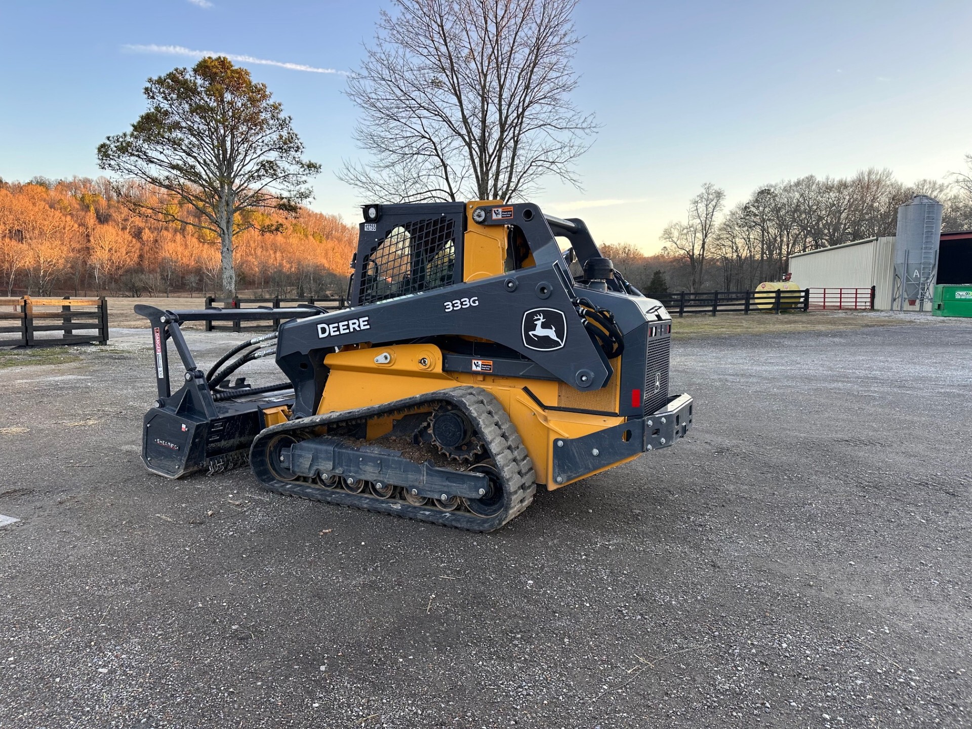 2022 John Deere 333G Image 1