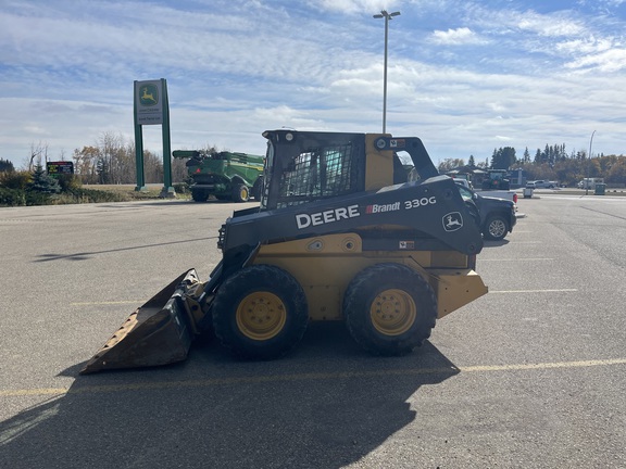 2019 John Deere 330G