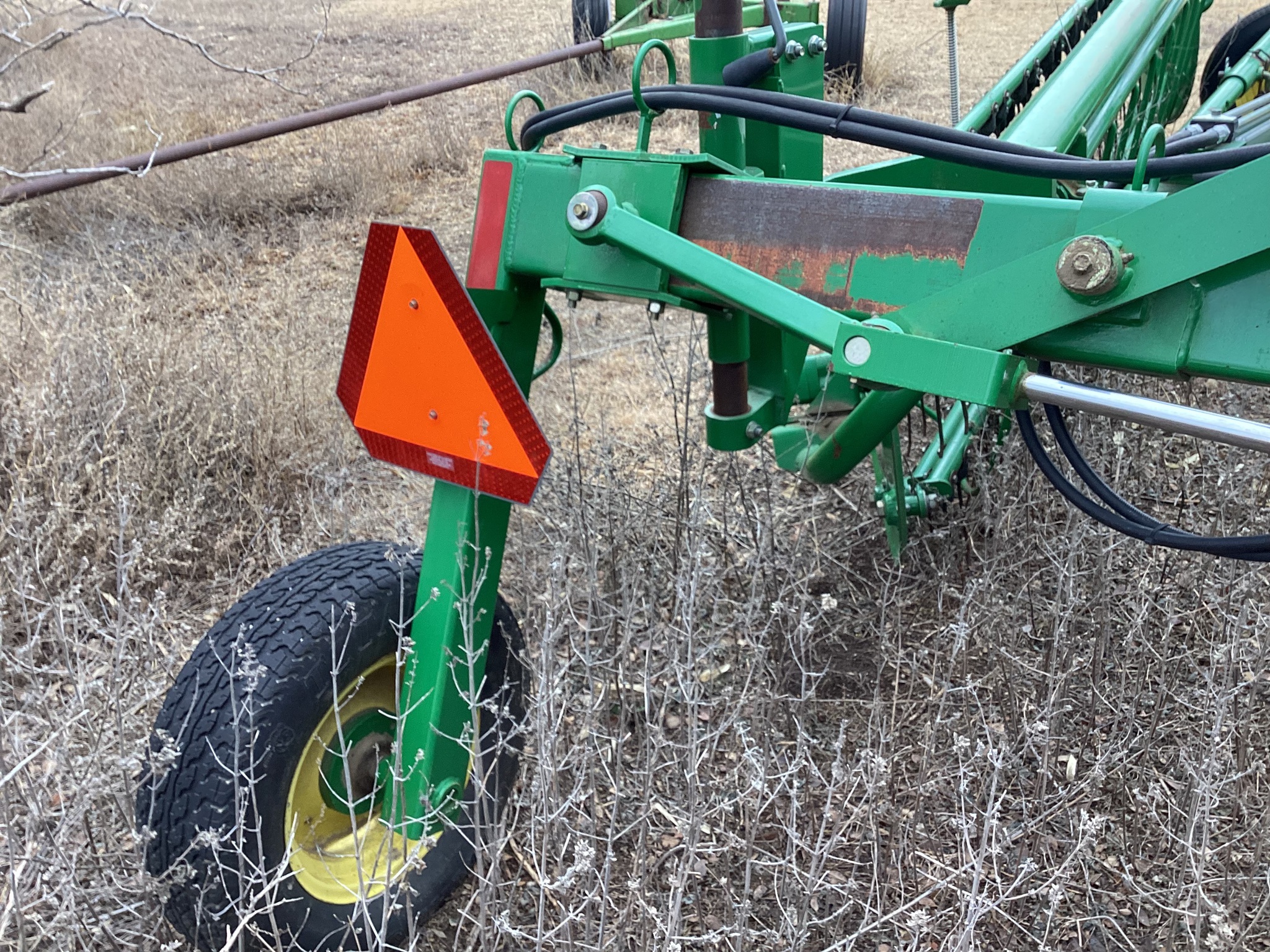 2003 John Deere 705 Image 4